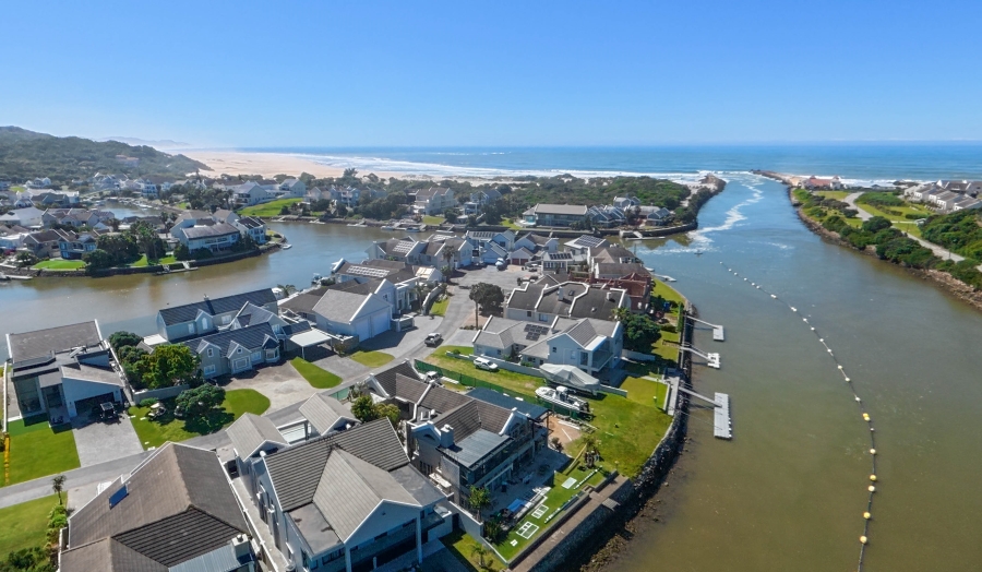 7 Bedroom Property for Sale in Royal Alfred Marina Eastern Cape